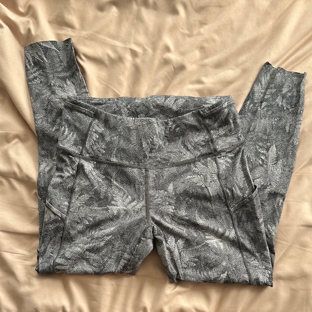 Lulu Lemon fast and free Gray Patterned Leggings